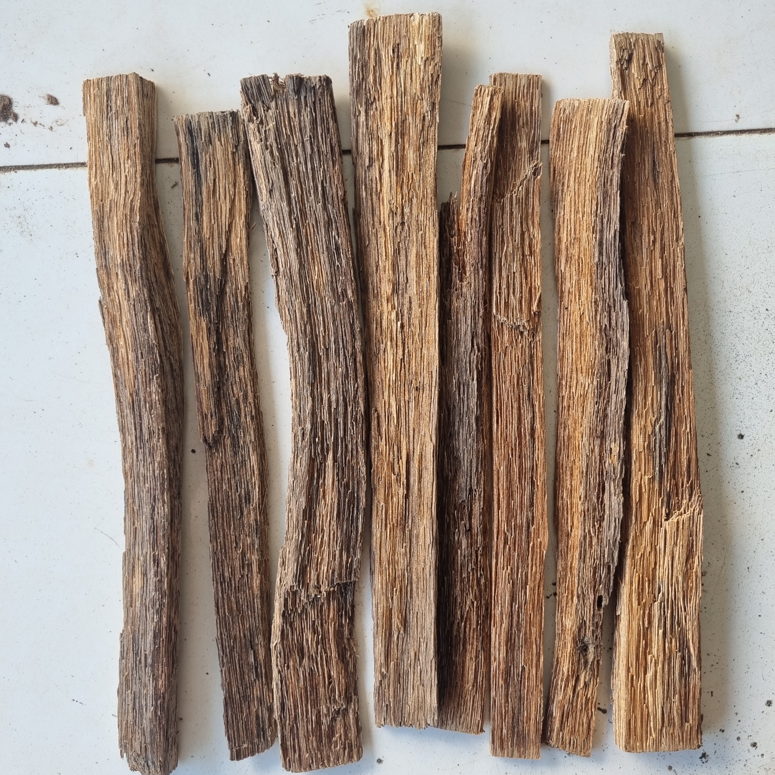 100g 7 thanh lớn Trầm miếng loại 1 xông đốt tẩy uế [Xưởng Trầm Âu Lạc]